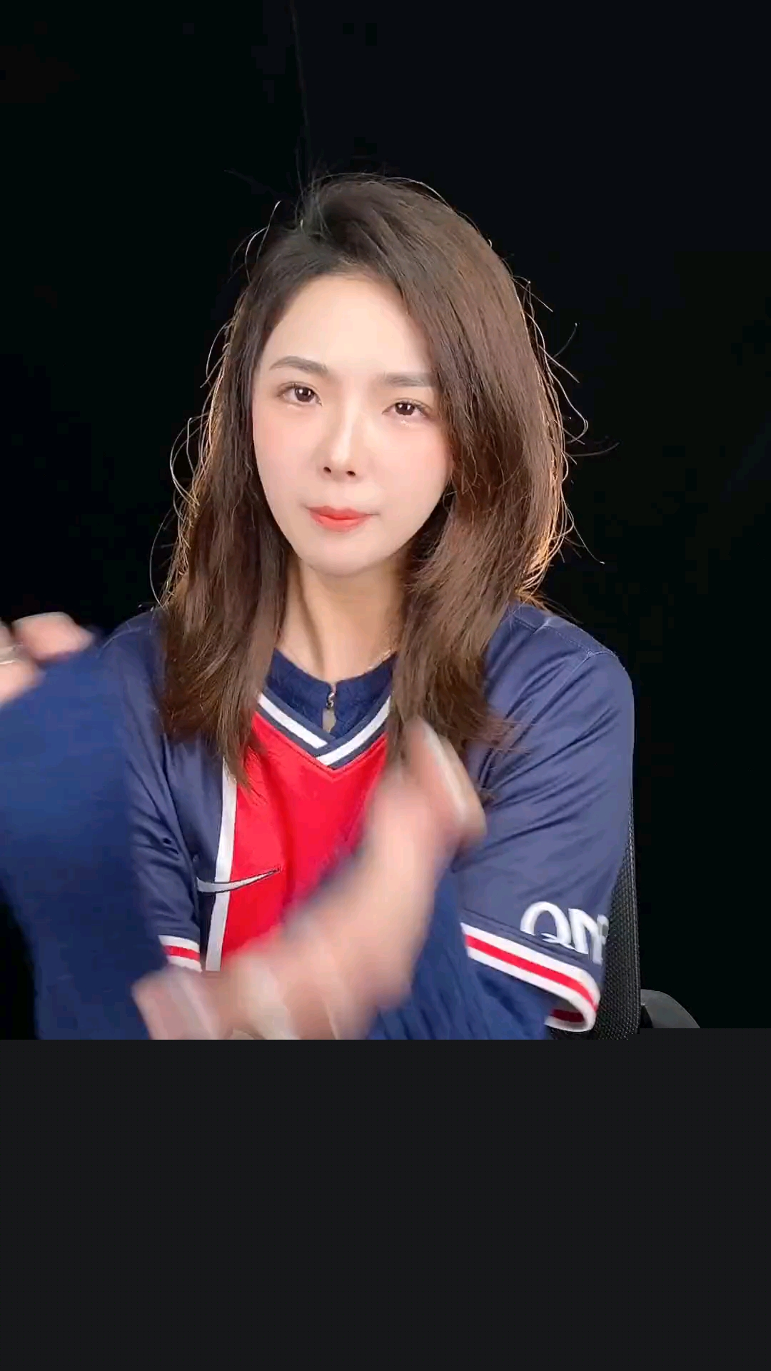 在不知不