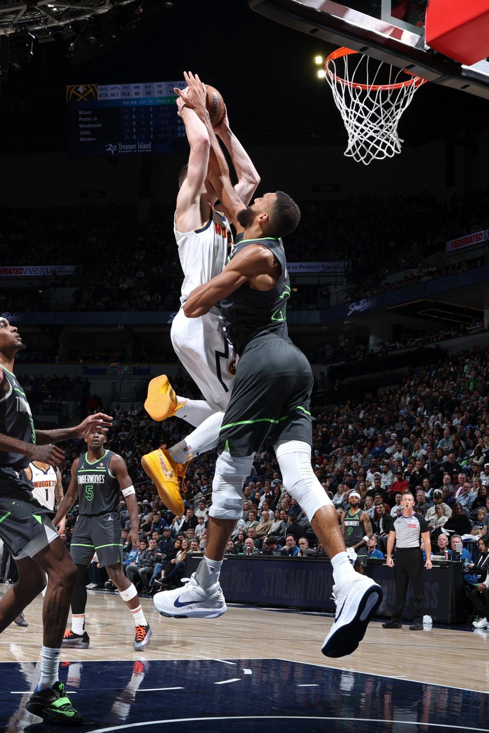 以AR触发 以AR触发